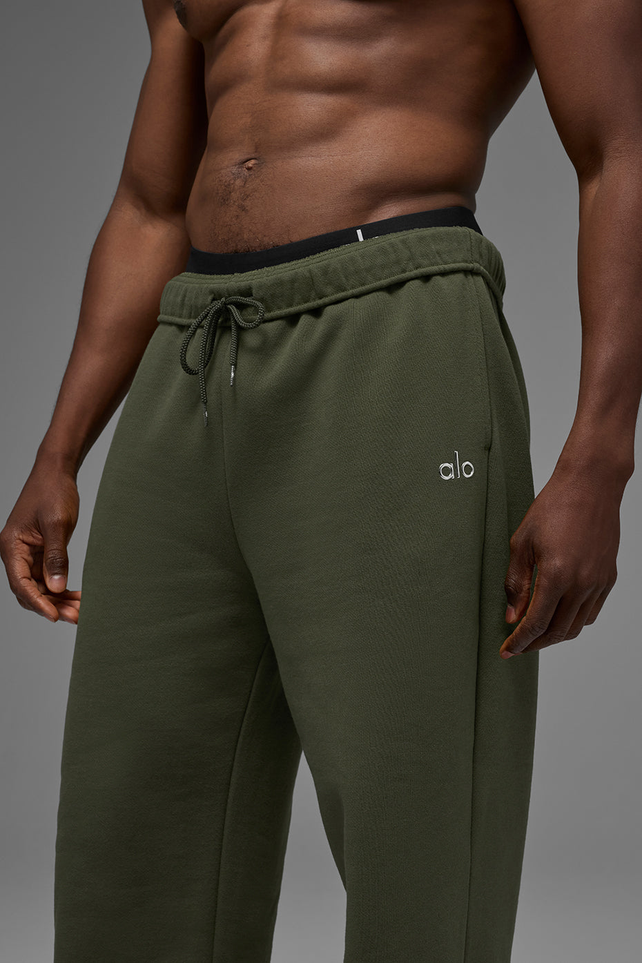 Accolade Straight Leg Sweatpant - Green Olive