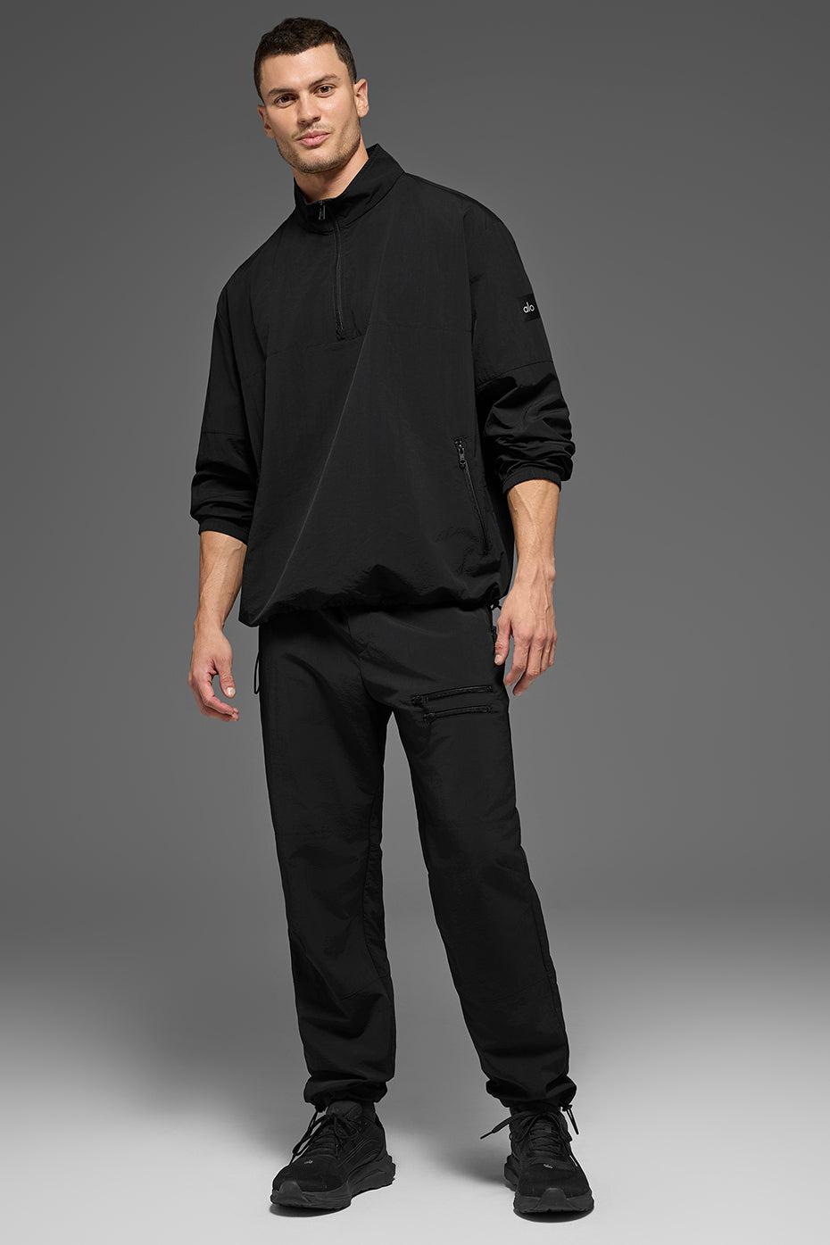 Light Weight Takeaway Track Pullover - Black