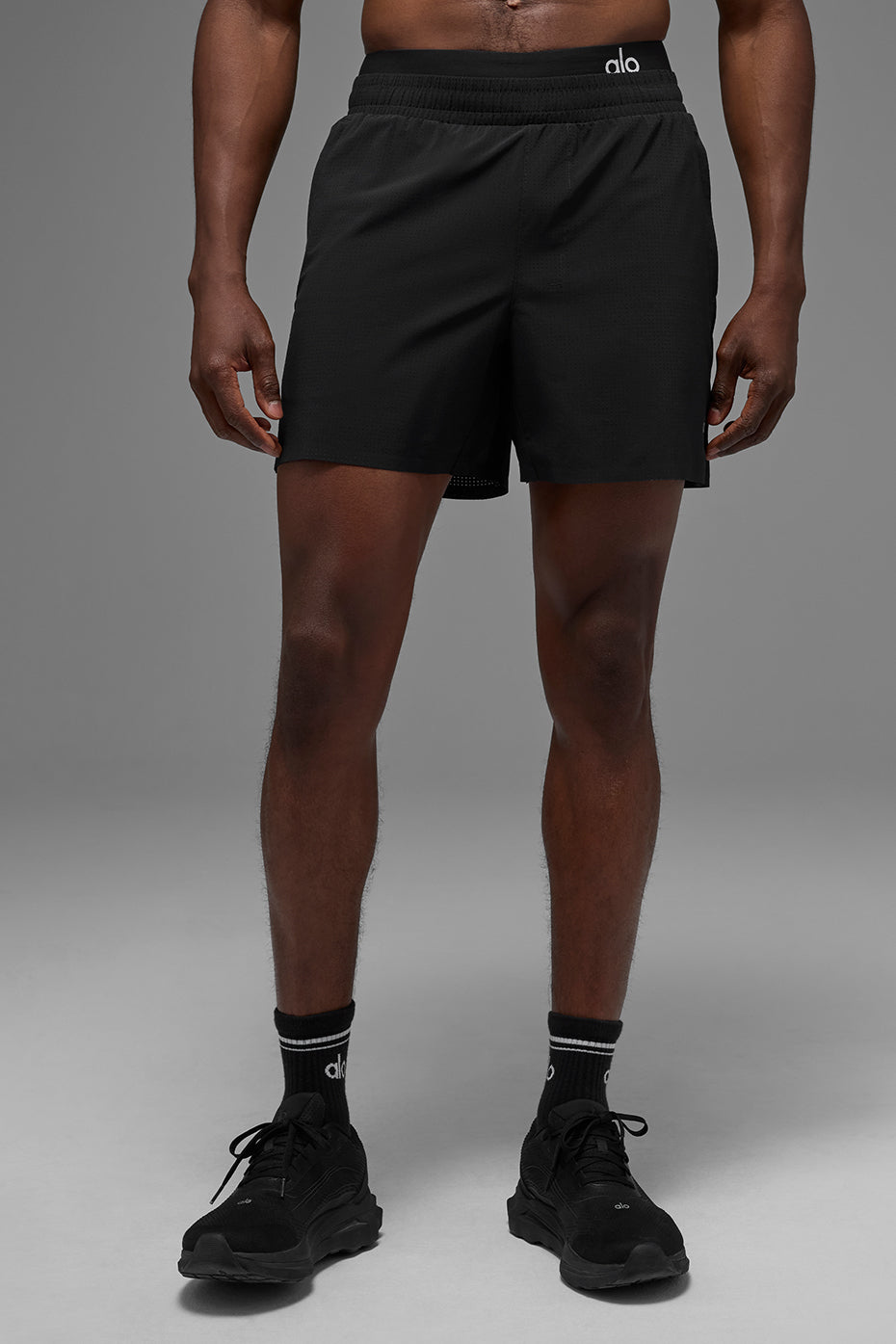 5" Traction Running Short - Black
